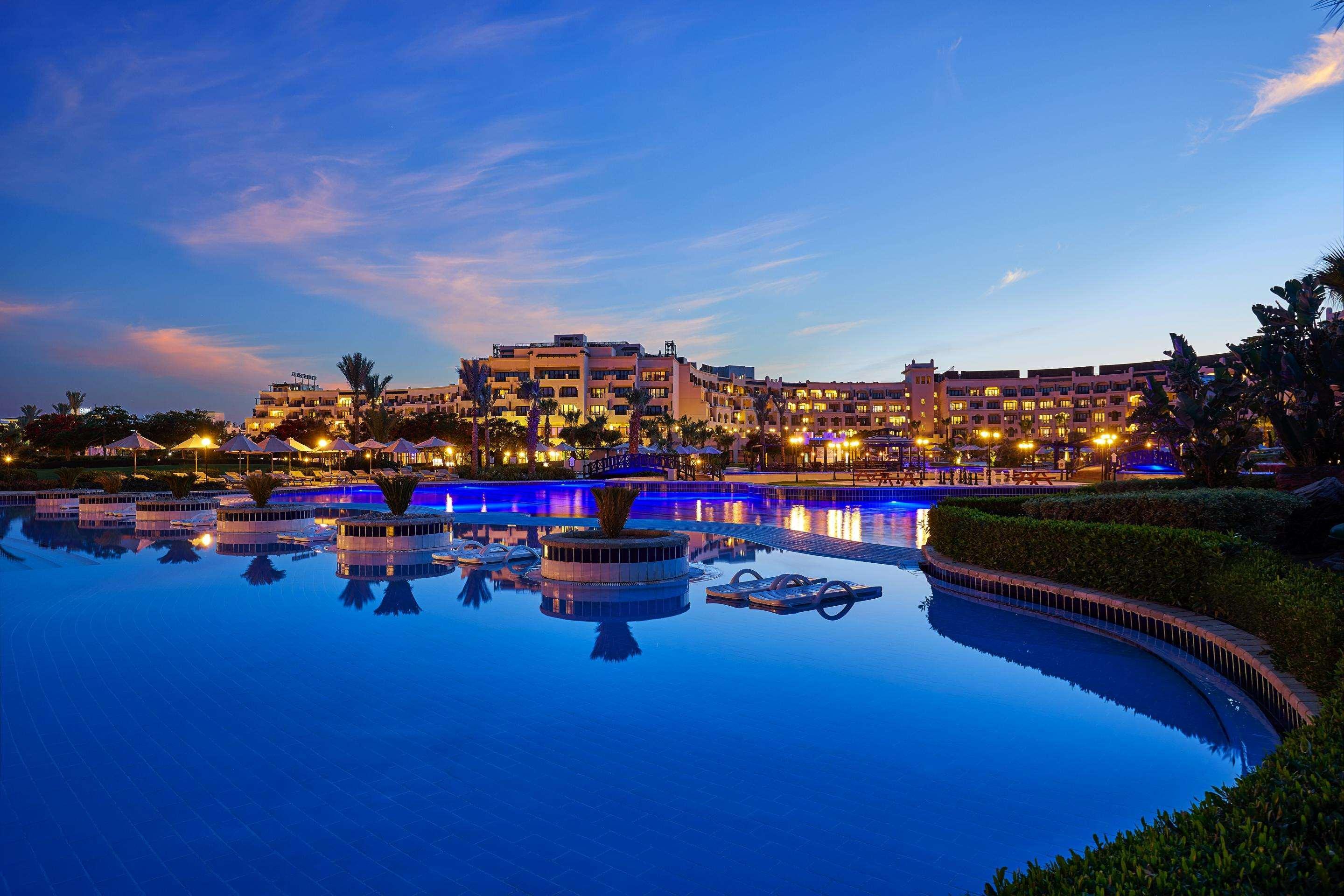 스테이겐버거 알다우 비치 호텔 후르가다 외부 사진 Hilton Sharm El Sheikh Resort