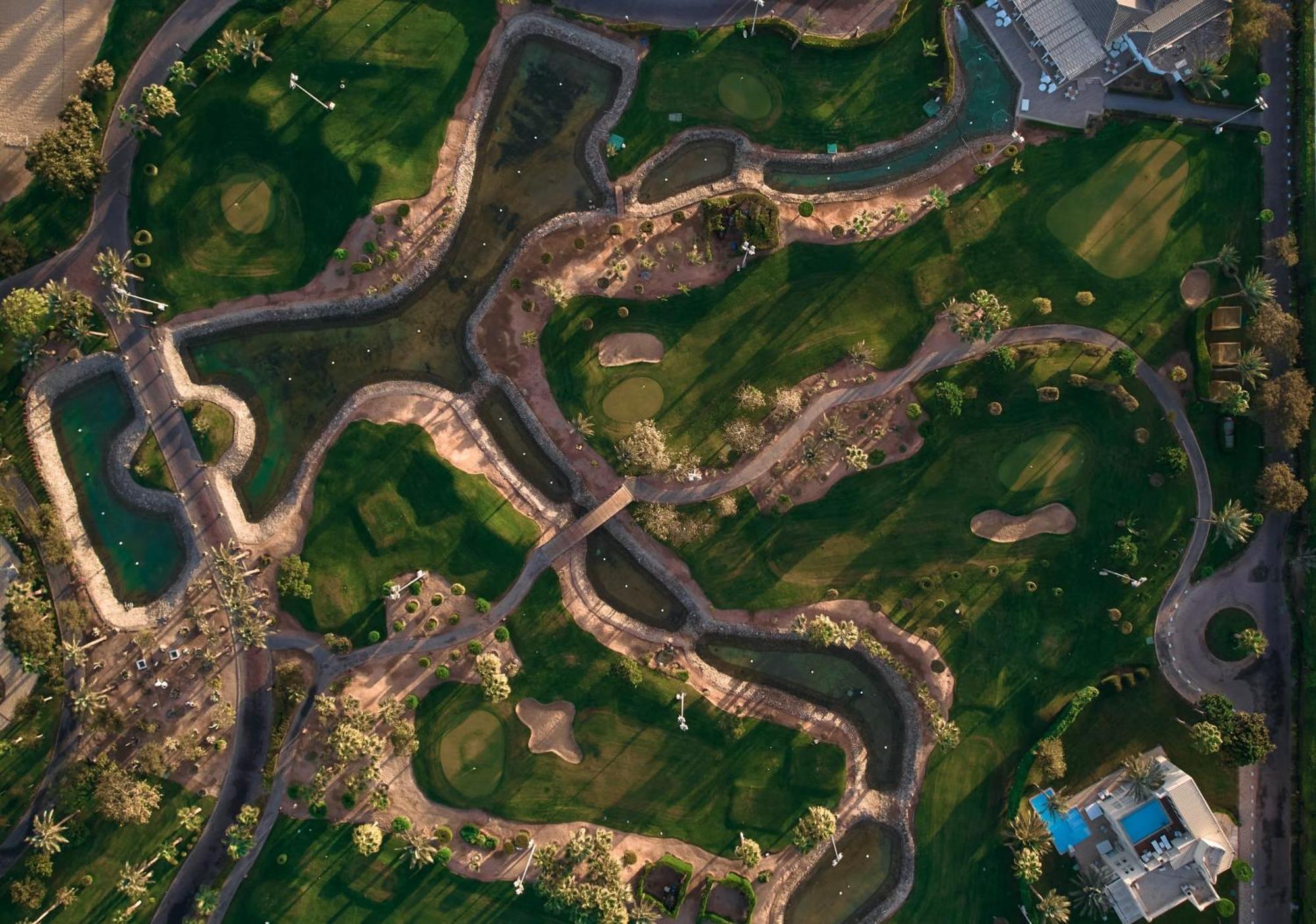 스테이겐버거 알다우 비치 호텔 후르가다 외부 사진 Aerial view of the course